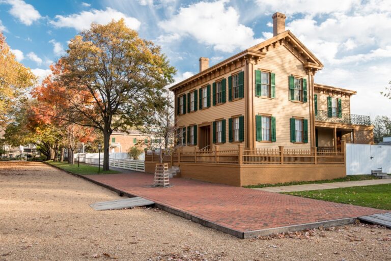 Abraham Lincoln House In Autumn In Springfield Illinois